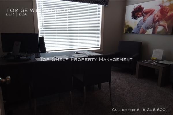 Building Photo - 2 bedroom, 2 bath Townhome