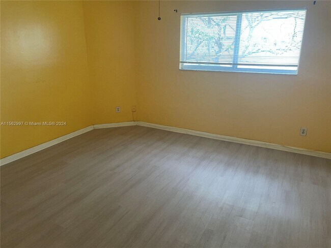 Building Photo - 3401 NW 44th St