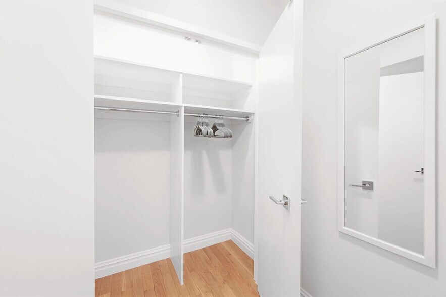 Building Photo - 10 Downing St