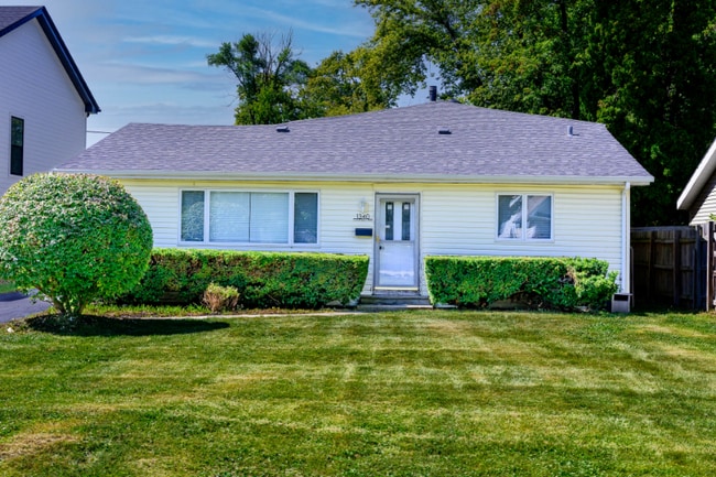 Building Photo - 1340 Campbell Ave