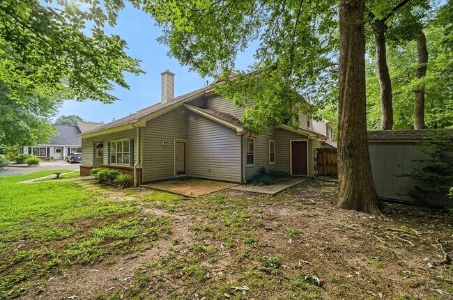 Building Photo - 109 Larkspur Hollow
