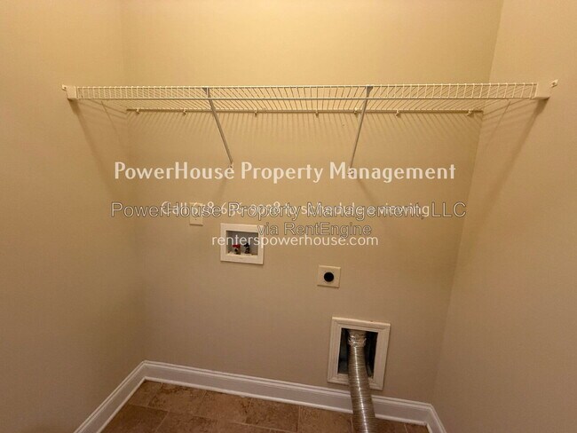 Building Photo - 1045 Township Cir