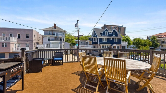 Building Photo - 27 S Oakland Ave