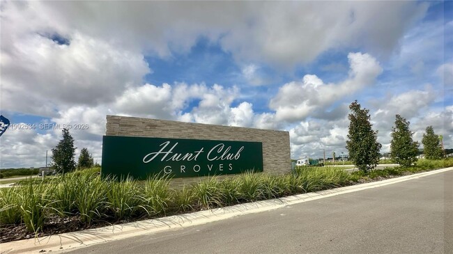 Building Photo - 303 Artemis St