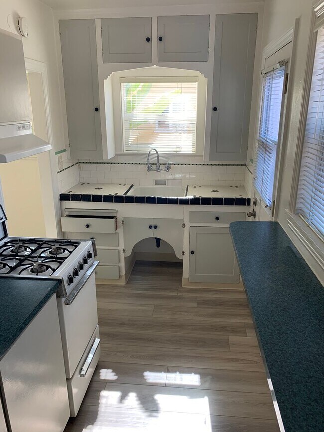 Building Photo - Perfect 1BD/1BA North Park Apartment w/ Private Patio & Garage! Only $1,995/month!