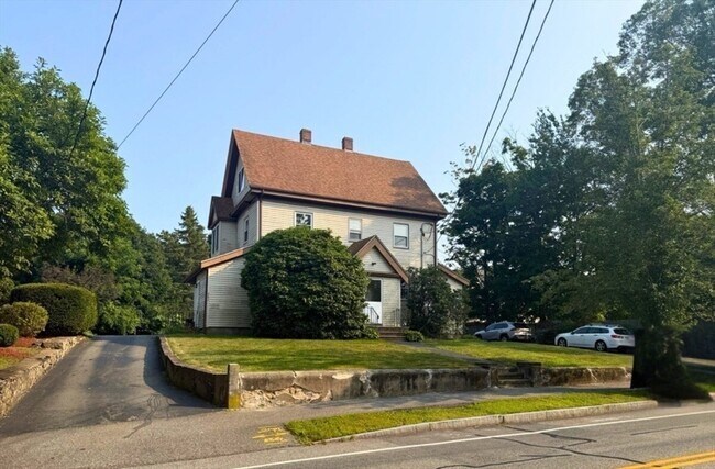 Building Photo - 287 Walnut St