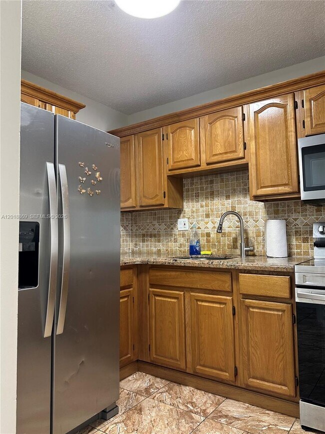 Building Photo - 2780 W 76th St