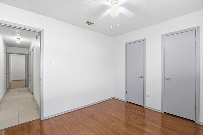 Building Photo - 6315 Forest Village