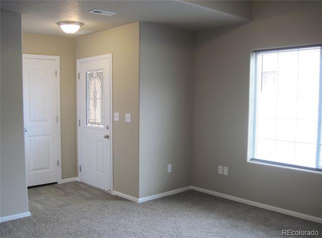 Building Photo - 7724 Sand Lake Heights