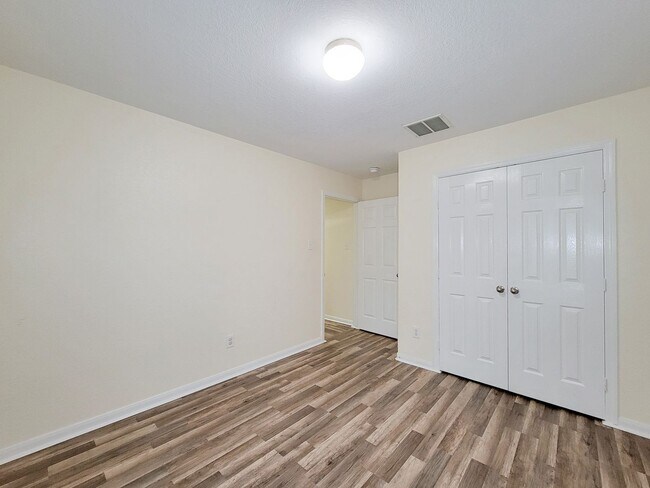 Building Photo - This is a cute 1 story 3 bedroom 2 bath of...