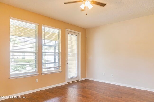 Building Photo - 4220 Plantation Oaks Blvd