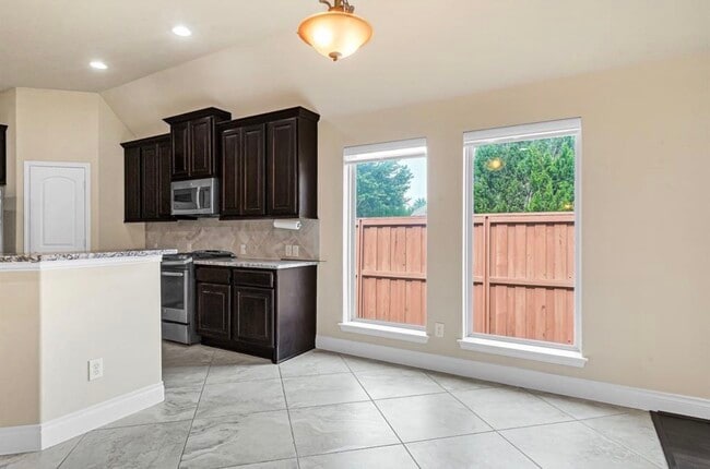 Building Photo - 17503 Woodfalls Ln