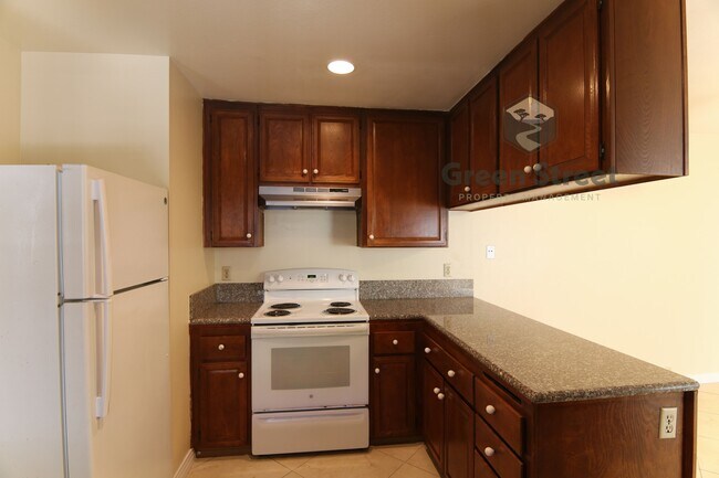 Building Photo - 3843 Camino Lindo