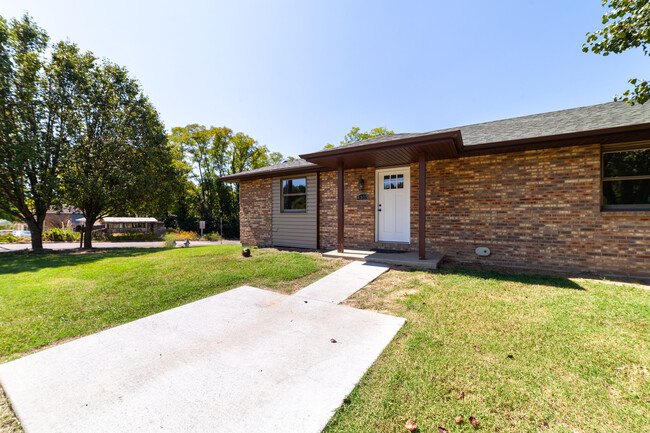 Building Photo - 4303 W Georgetown Dr