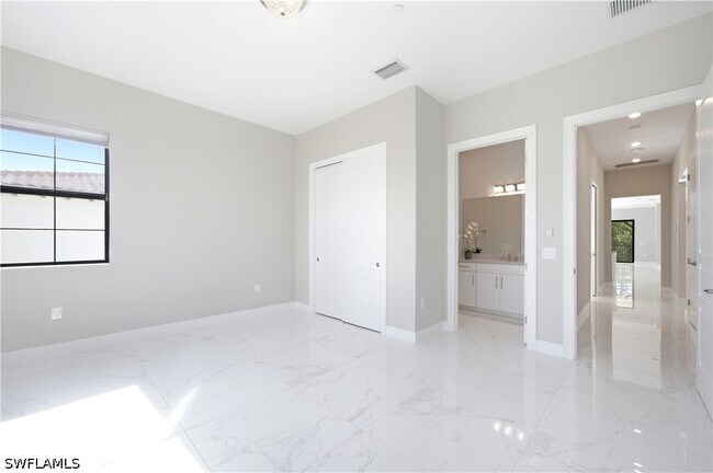 Building Photo - 16374 Viansa Wy