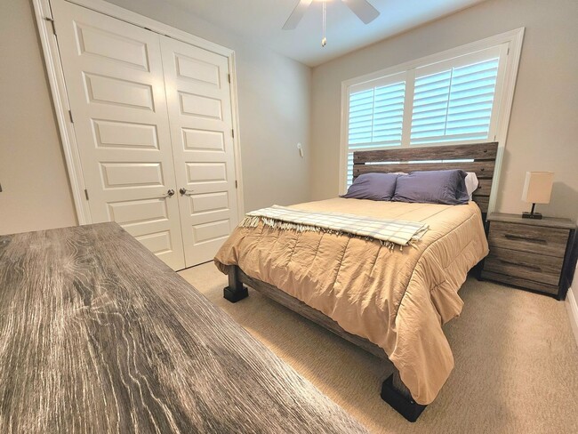 Building Photo - Stunning 2-story Home in the Coveted East Pensacola Heights!