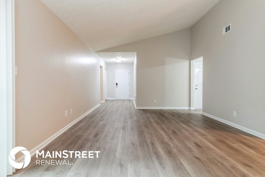 Building Photo - 6843 Timbers E Dr