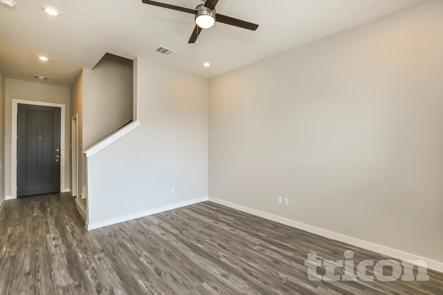 Building Photo - 22638 Terrazzo Dr