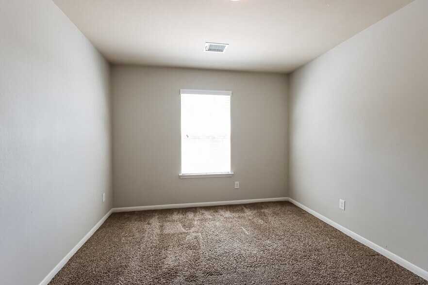 Building Photo - 3355 Allington Ct