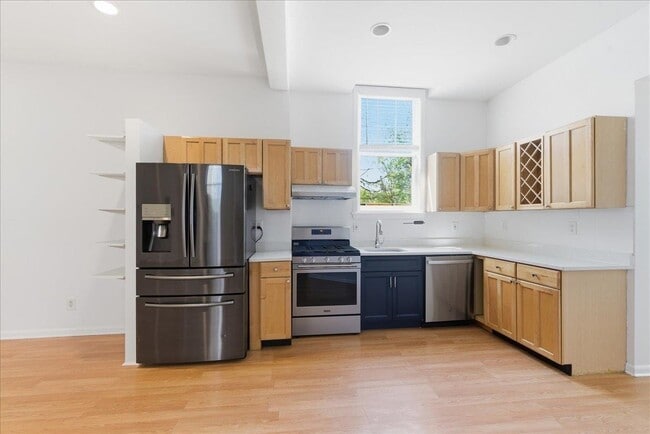 Building Photo - 235 Ogden Ave.