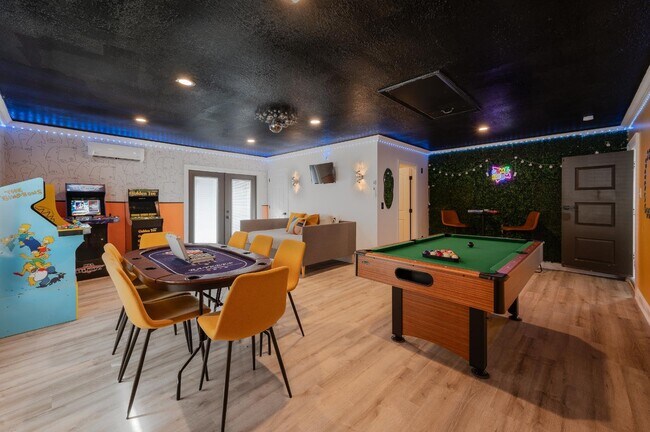 Building Photo - 1775 Harbor Rd