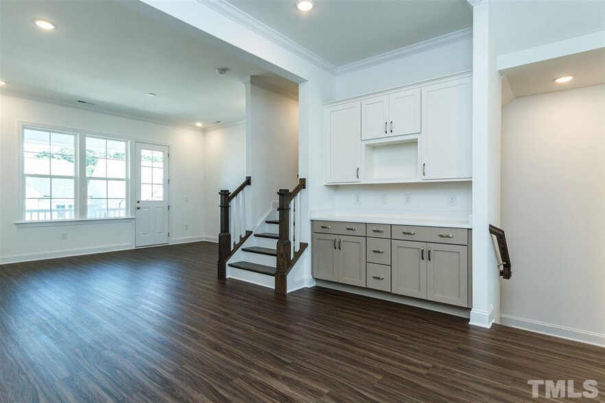 Building Photo - Room in Townhome on Mazarin Ln