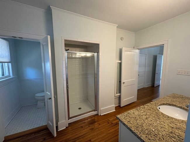 Building Photo - Very Nice 3 bedroom 2 bath home in The Hei...