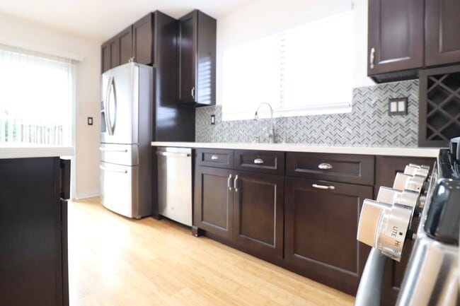 Building Photo - Welcome to this updated single-story 3-bedroom, 2-bath home located in the desirable Fairfield Mi...