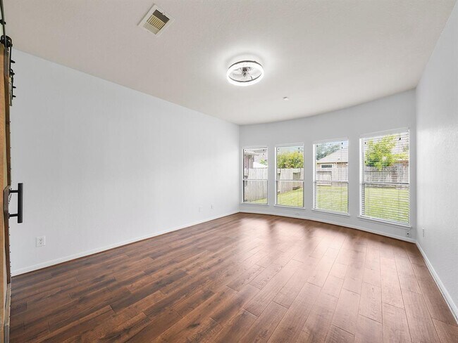 Building Photo - 25718 Westbourne Dr
