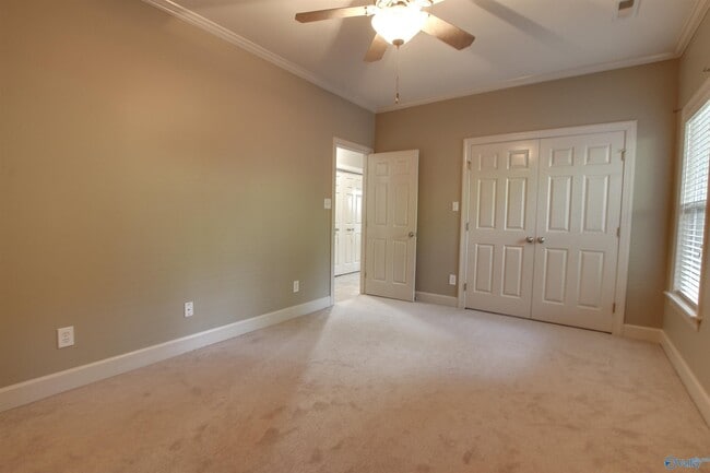 Building Photo - 976 Tracey Ln