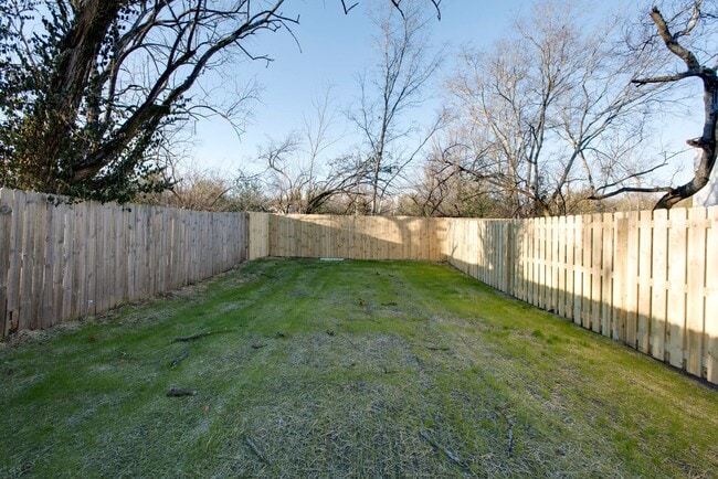 Building Photo - New Construction Modern Luxury in Nashville