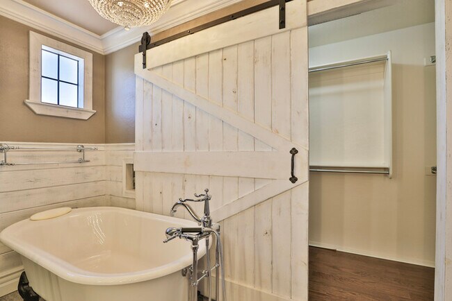 Building Photo - 36269 W Cartegna Ln