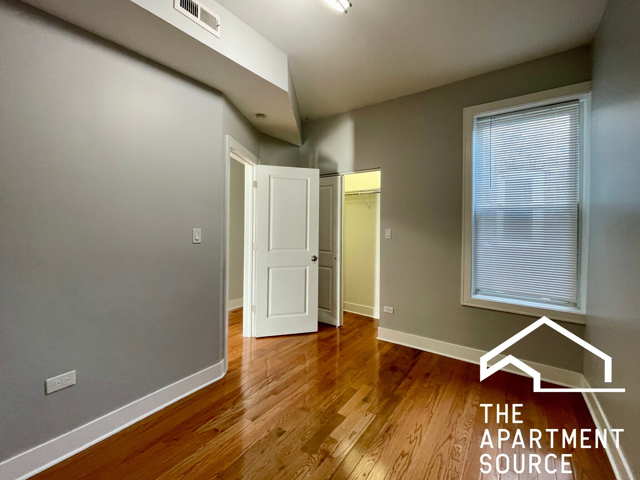 Building Photo - 4736 W Armitage Ave