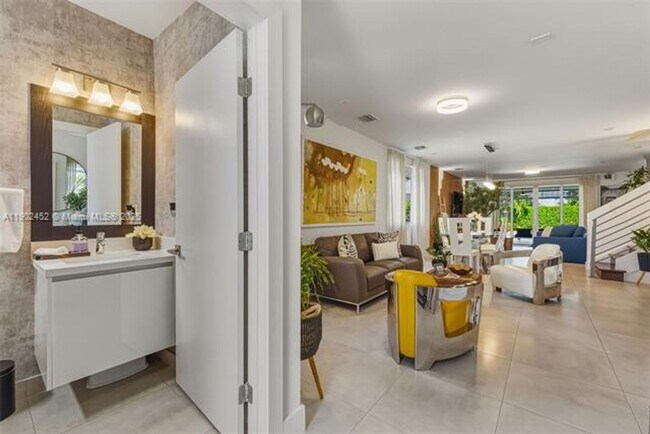 Building Photo - 10359 NW 67th Terrace