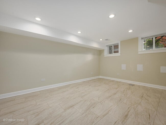 Building Photo - 1244 W Race Ave