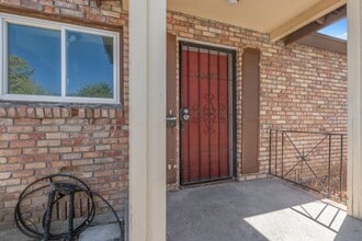 Building Photo - Gypsum 3261-3267