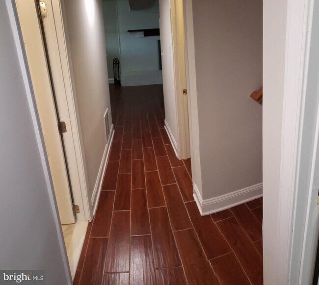 Building Photo - 123 Little Whim Rd