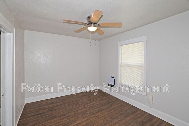 Building Photo - 1506 SW 11th Ave
