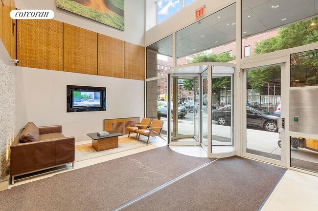 Building Photo - 301 W 115th St