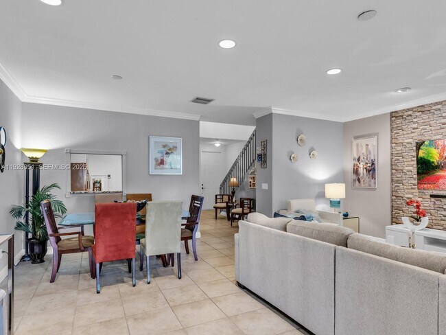 Building Photo - 9719 Darlington Pl