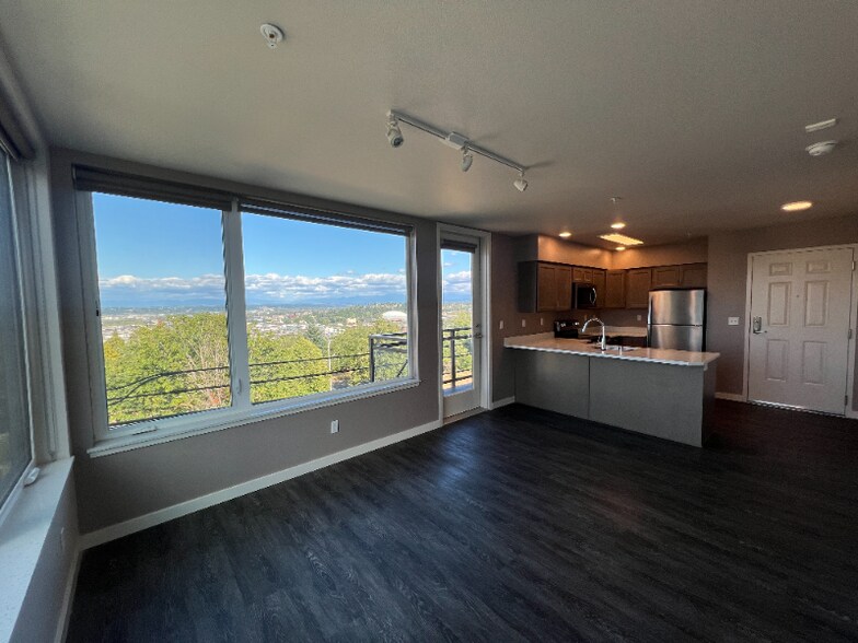 Building Photo - 1925 S I St