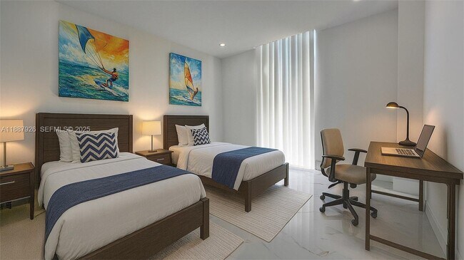 Building Photo - 3301 N Country Club Dr