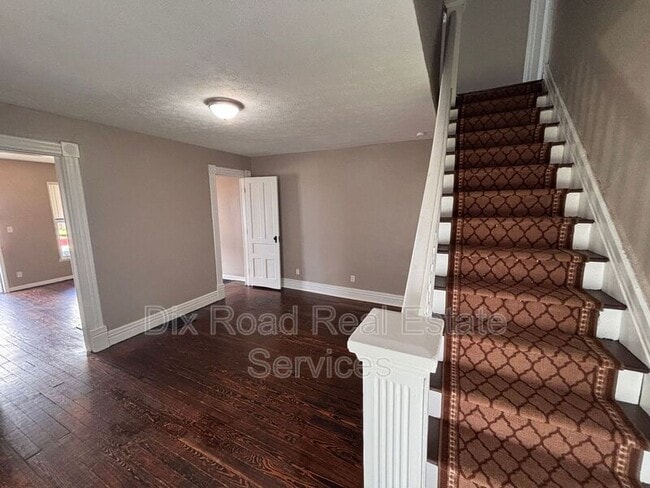 Building Photo - 67 S McGee St