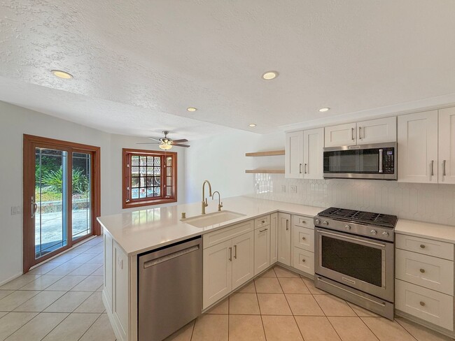 Building Photo - Great 3B/3BA House in Carmel Valley!