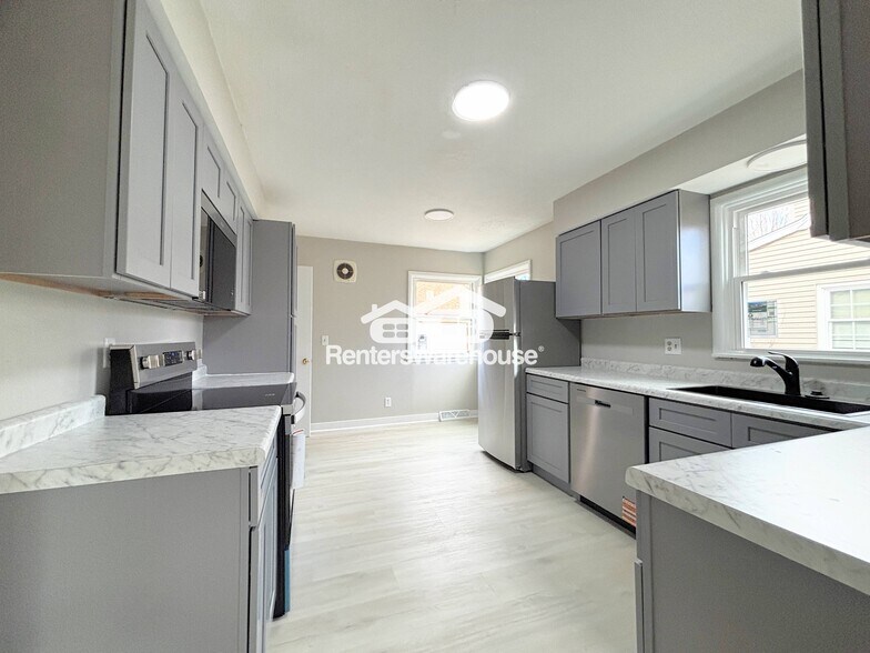 Building Photo - 3610 64th St