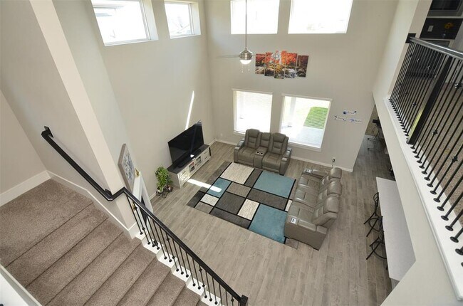 Building Photo - 28615 Halle Ray Dr