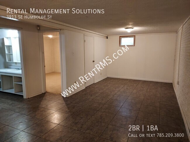 Building Photo - 3913 SE Humboldt St