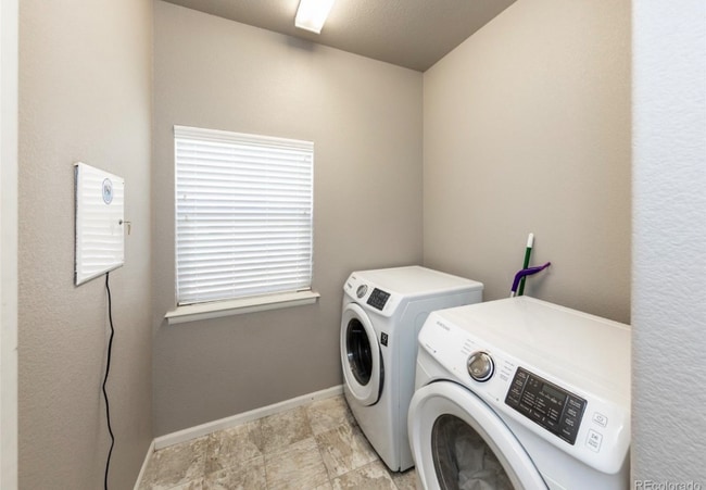 Building Photo - 8344 Longleaf Ln