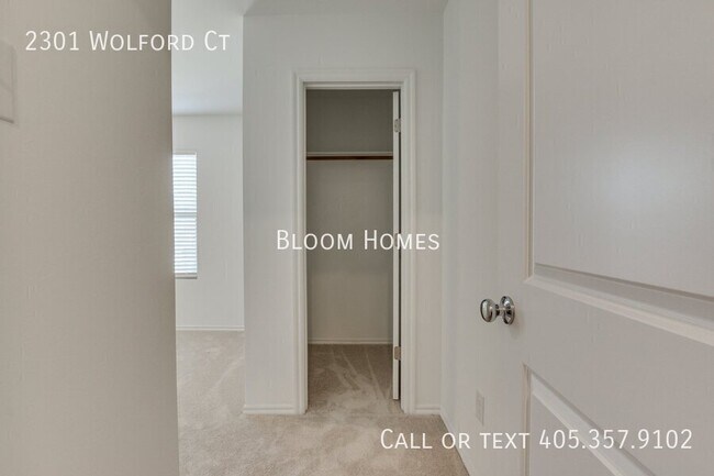 Building Photo - 2301 Wolford Ct