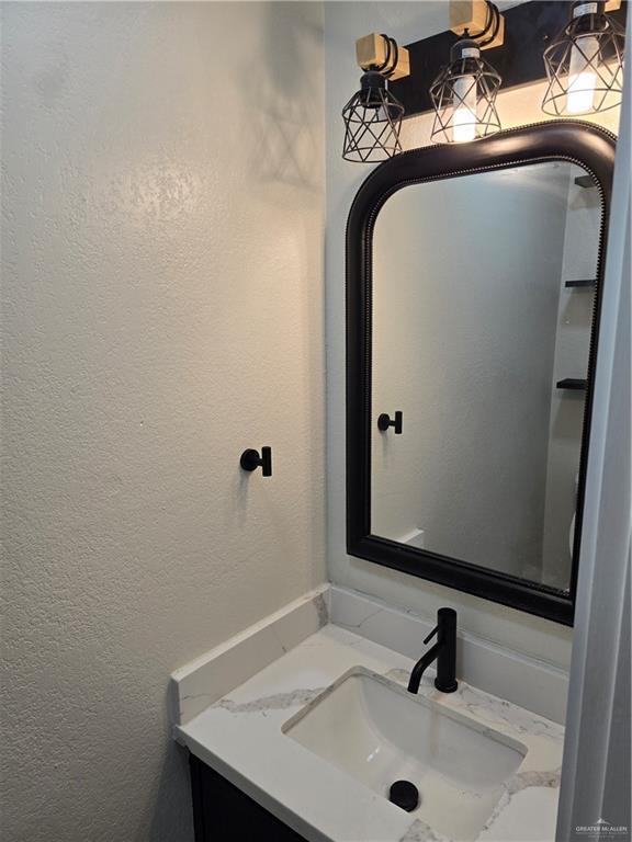 Building Photo - 16 Tori Ln